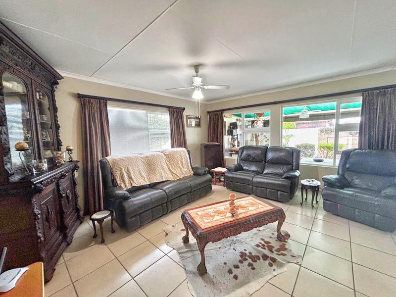 4 Bedroom Property for Sale in Stilbaai Wes Western Cape